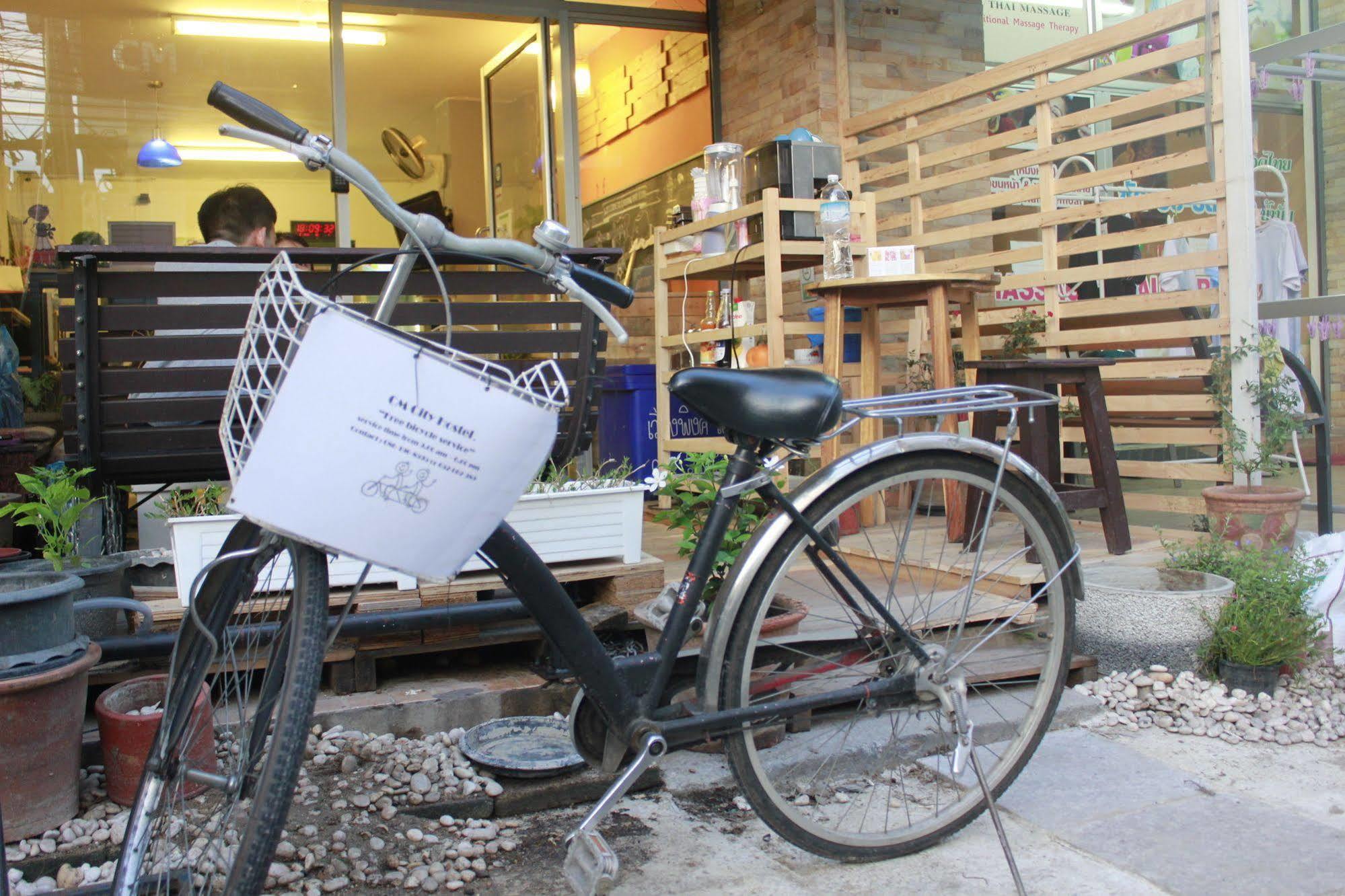 Cm City Hostel Chiang Mai Exterior photo